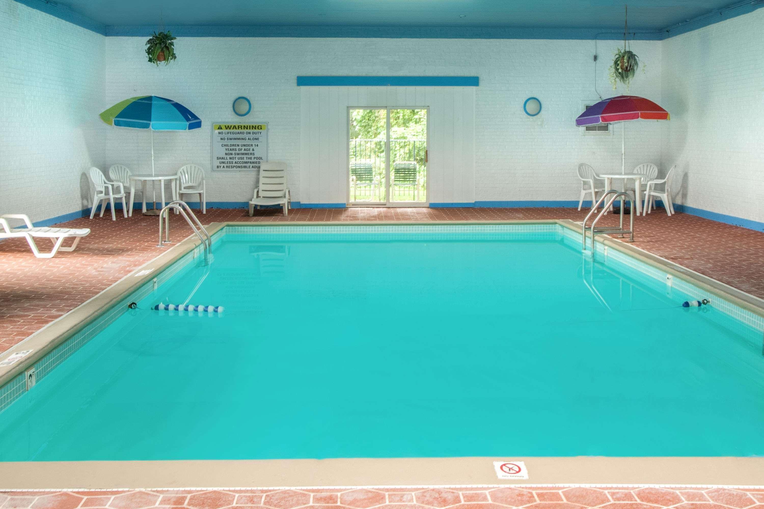 Days Inn By Wyndham Portage Indiana Dunes National Park Экстерьер фото